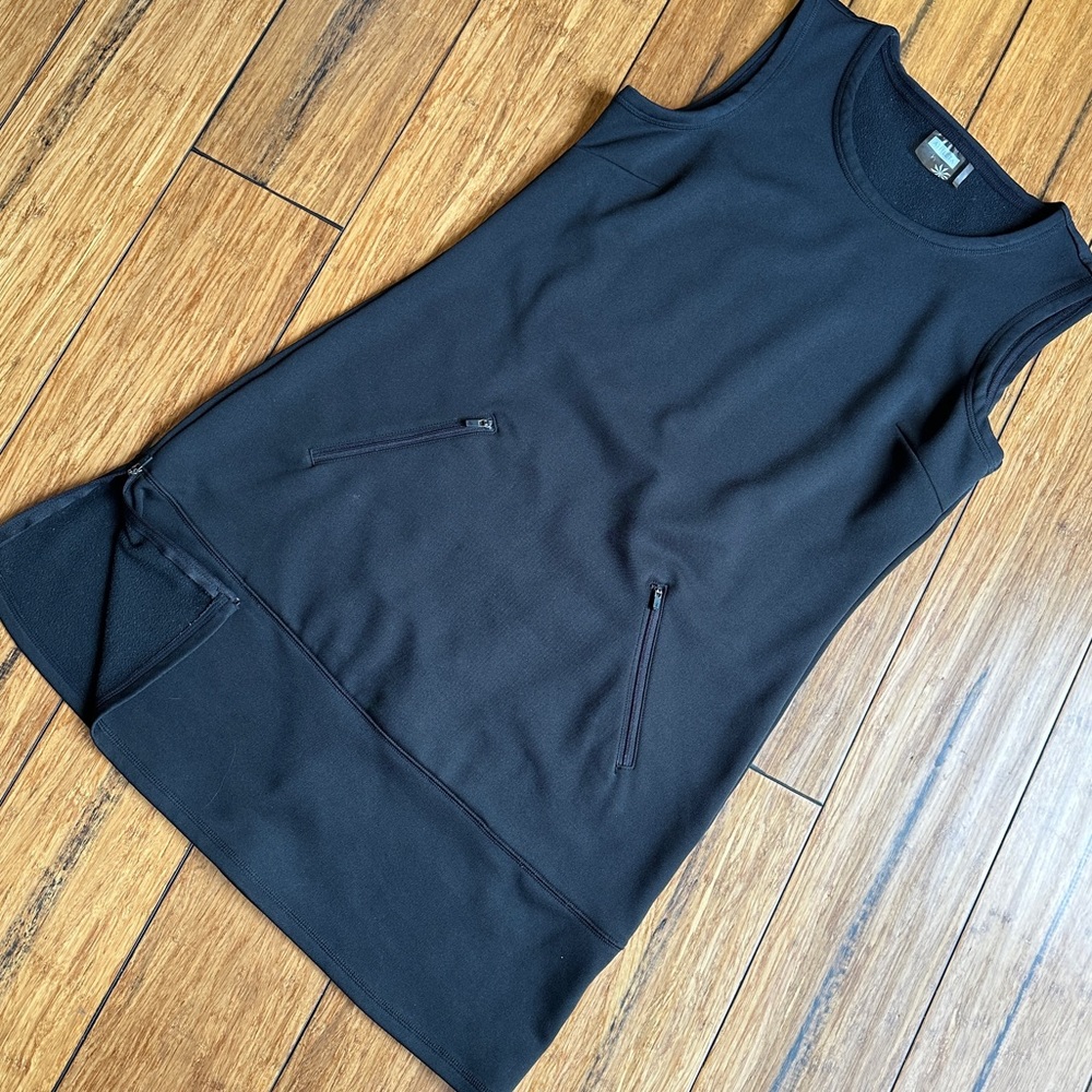 Athleta Hot When You’re Not Tunic Black Size Medium Tall *CLOSET CLOSING SALE*